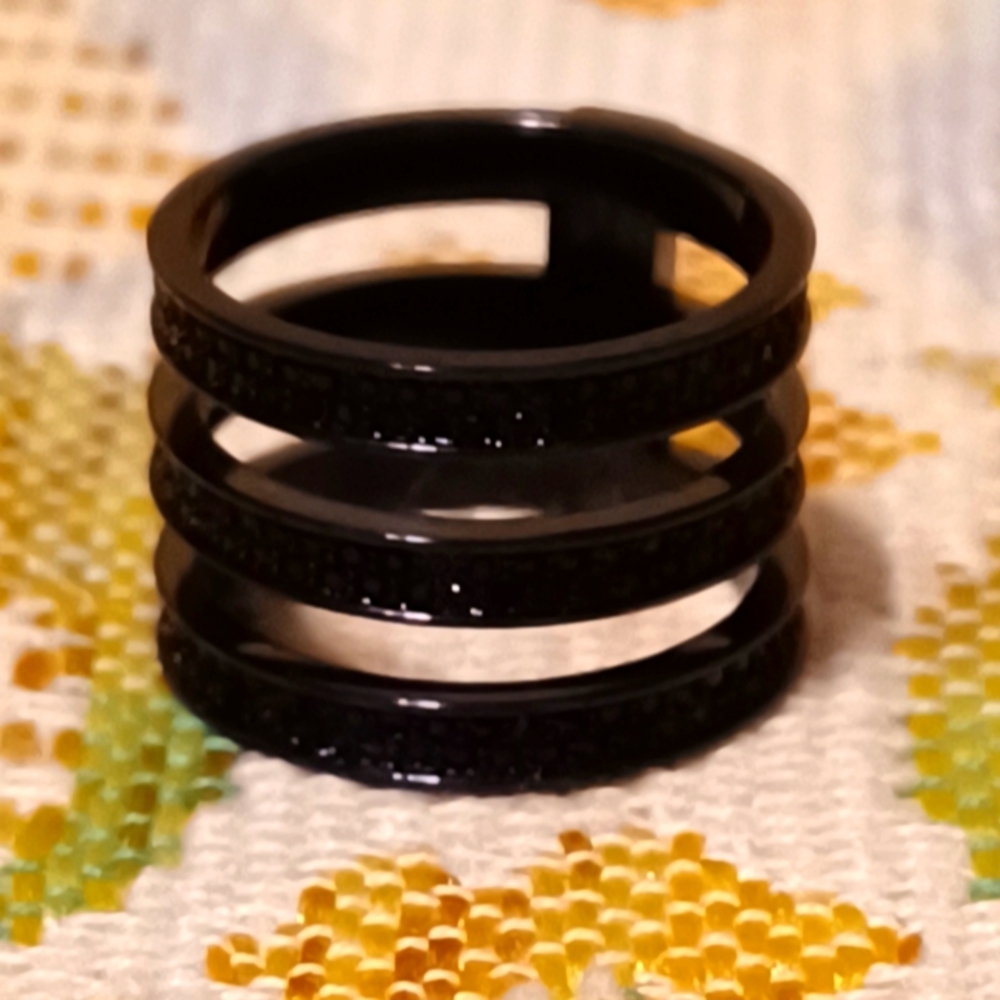 Michael Kors ring ! - Picture 6 of 8
